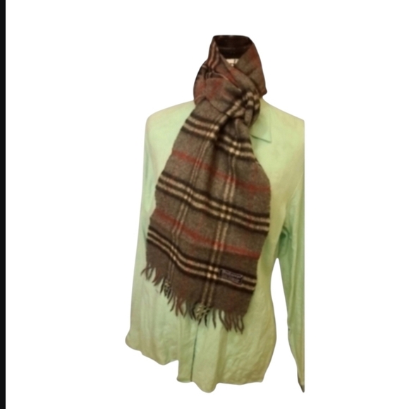 🧧Burberry Tarten 100% Lambswool Scarf🔮GIFT - Picture 3 of 9